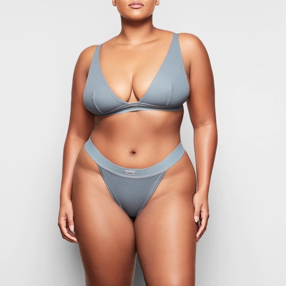 SKIMS COTTON RIB THONG - Picture 2 of 10